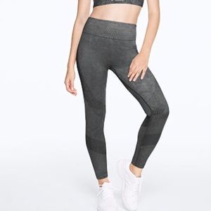 PINK Seamless Workout Tight Leggings